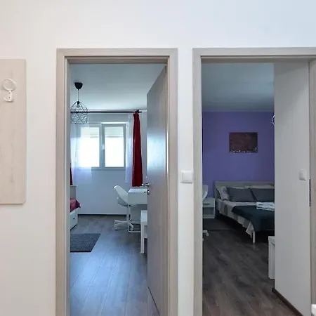 Maya Apartment